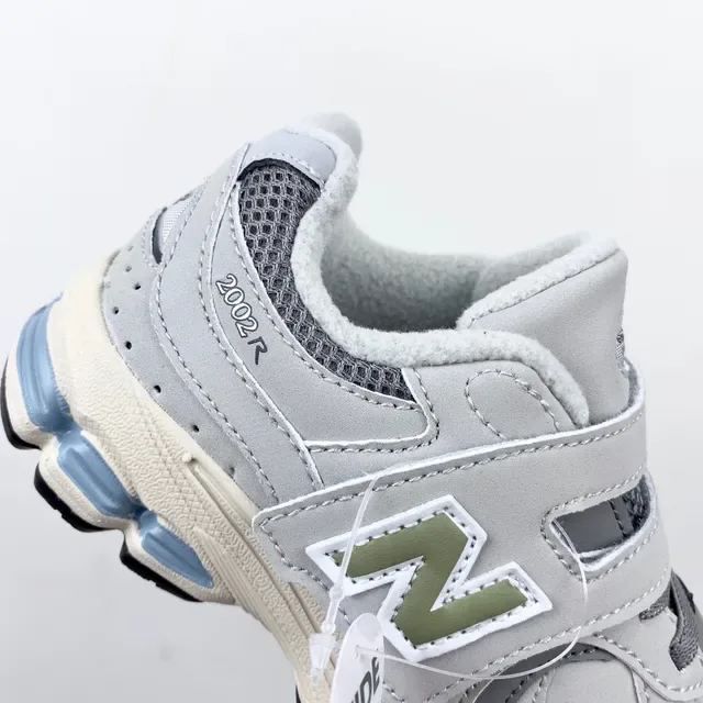New Balance 2002R أحذية رياضية أسود نمط حياة 11