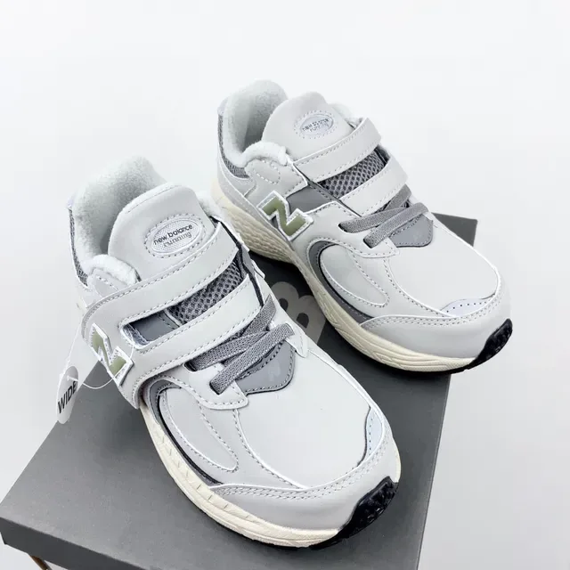 New Balance 2002R أحذية رياضية أسود نمط حياة 15