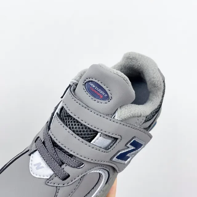 New Balance 2002R أحذية رياضية أسود نمط حياة 17