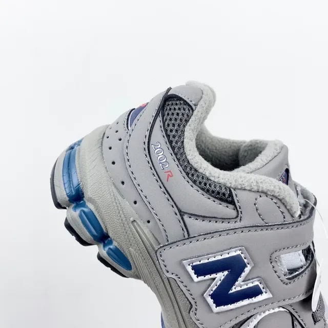 New Balance 2002R أحذية رياضية أسود نمط حياة 20