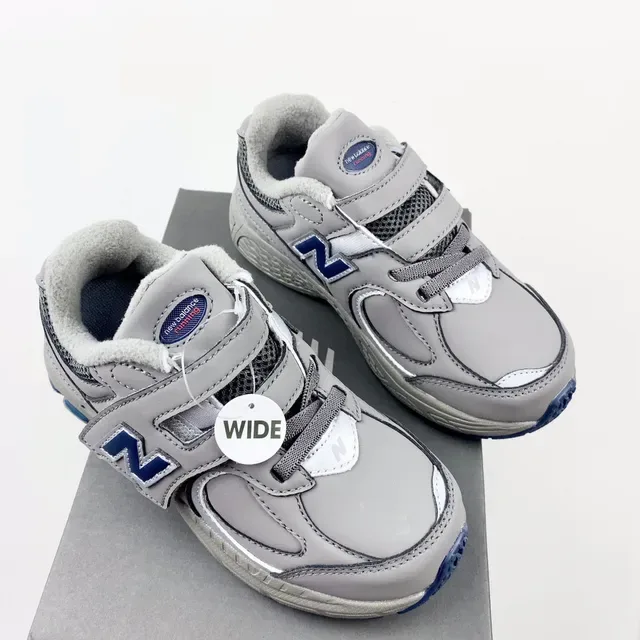 New Balance 2002R أحذية رياضية أسود نمط حياة 24