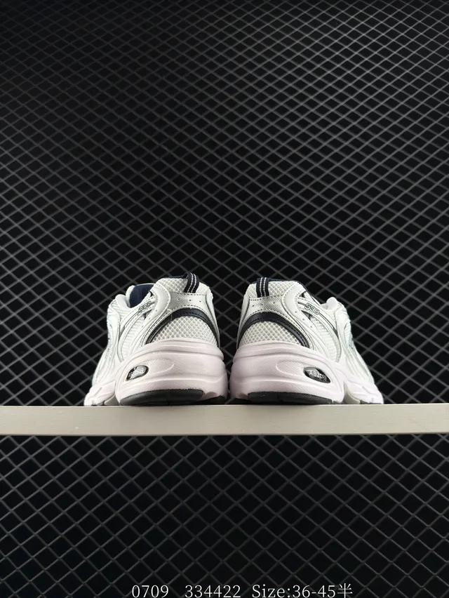 New Balance 530 Tênis Chunky Brancos Cinza Pretos 3