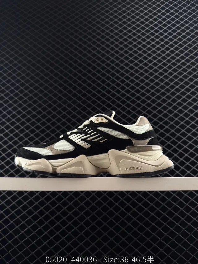 New Balance 9060 Sneakers Chunky Noires Beige 5