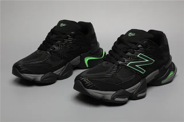 New Balance 9060 Chaussures lifestyle noires et vertes chunky avec semelle intermédiaire en couches texturisées fibre de carbone superpositions 5