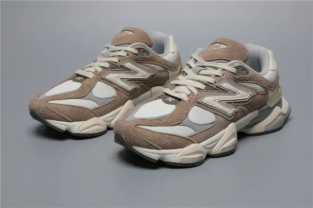 New Balance 9060 Chaussures Lifestyle Marron en Daim et Maille 5