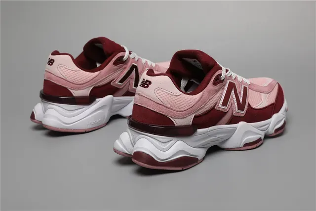 New Balance 9060 酒红色和粉色生活方式运动鞋 3