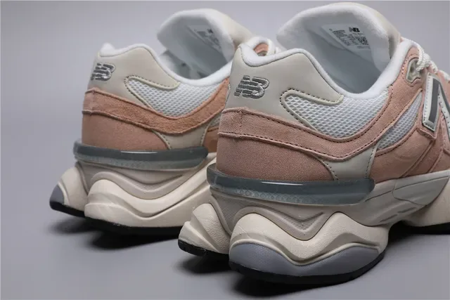 New Balance 9060 Tênis Lifestyle Rosa Poeira e Off-White 2