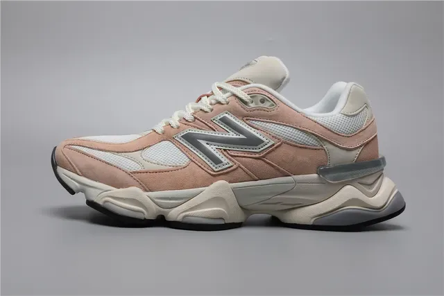 New Balance 9060 Tênis Lifestyle Rosa Poeira e Off-White 9