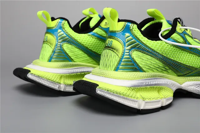 New Balance 9060 Sneakers Chunky Vert Herbe de Quatre Couleurs 2