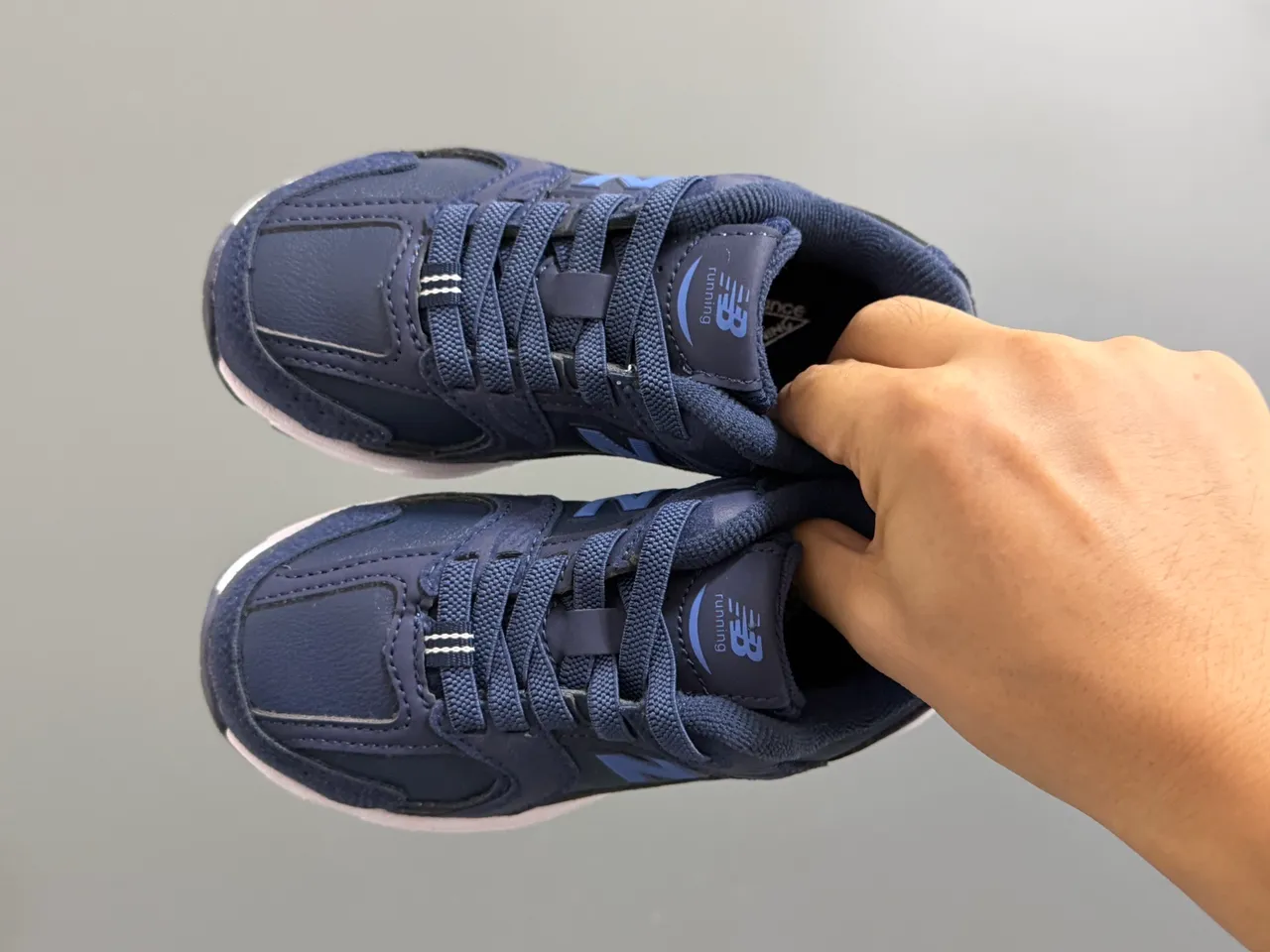 New Balance 9060 Gray Navy Midsole Multi-Panel Upper Chunky Sneakers 6