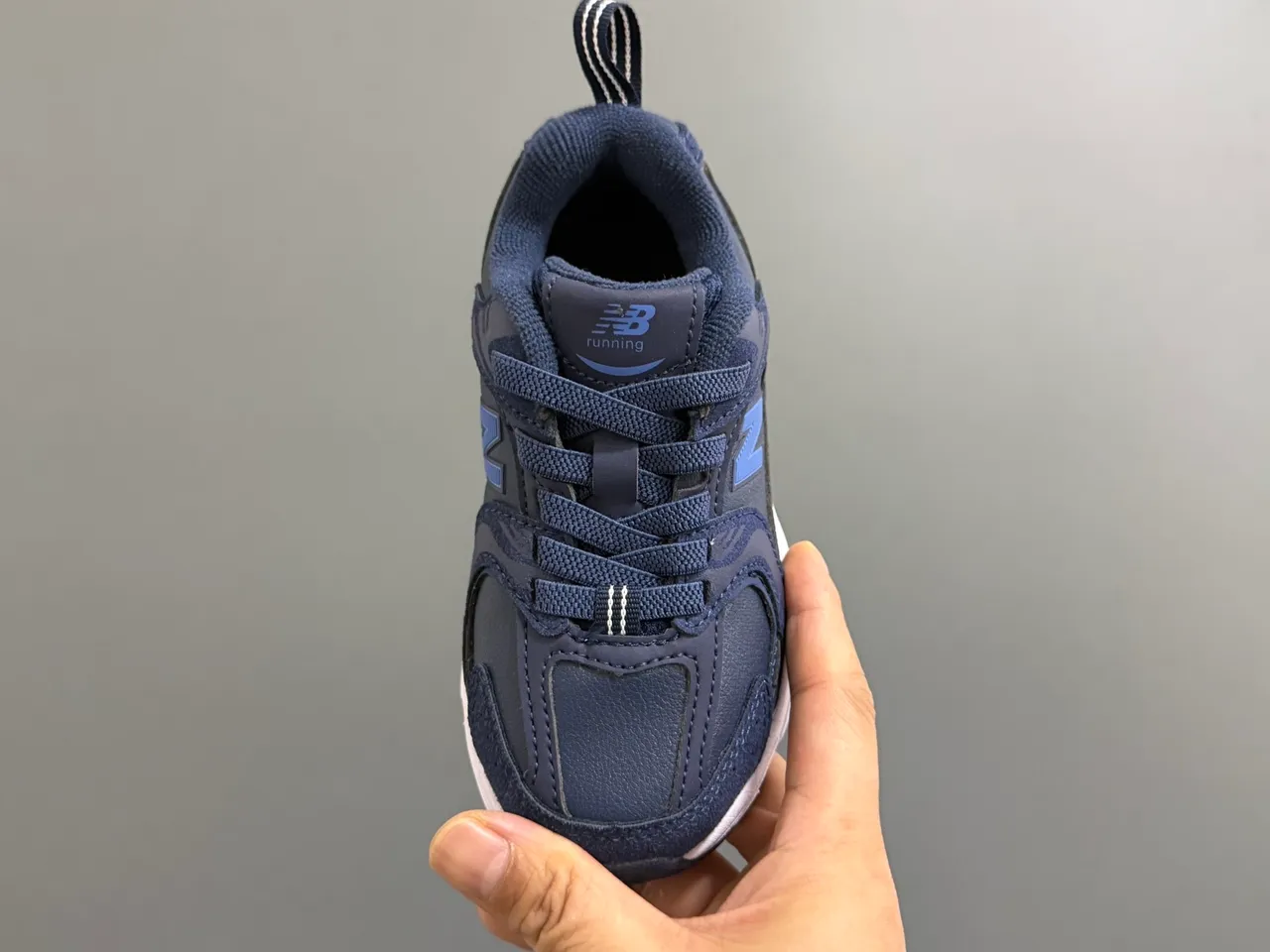 New Balance 9060 Gray Navy Midsole Multi-Panel Upper Chunky Sneakers 9