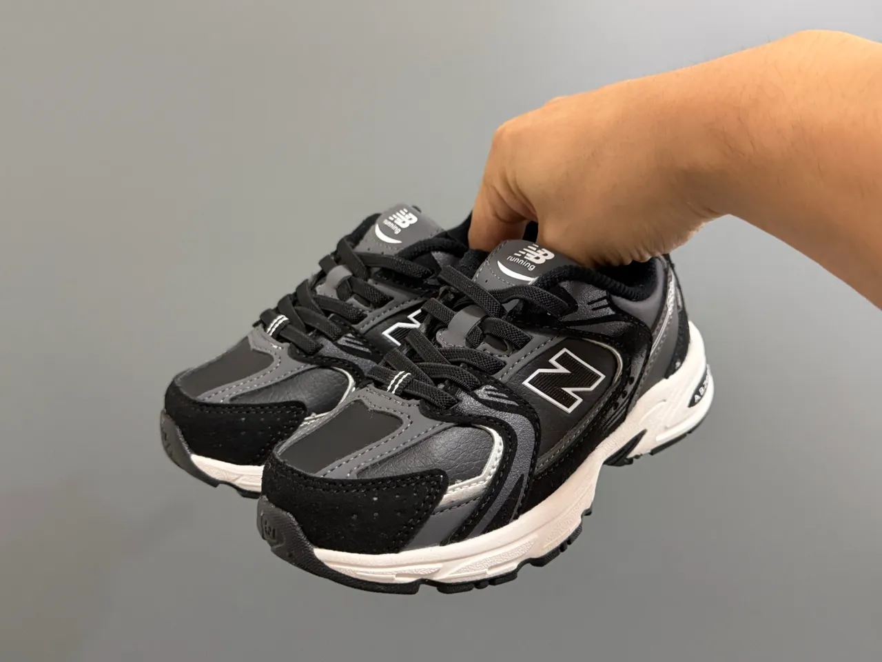New Balance 9060 Gray Navy Midsole Multi-Panel Upper Chunky Sneakers 12