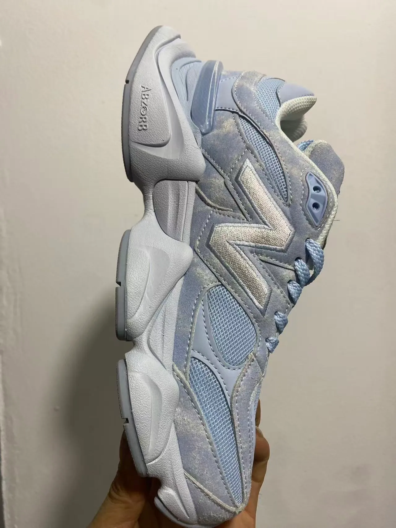 New Balance 9060 Tênis chunky azul claro 3