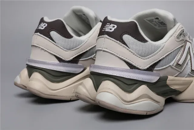 New Balance 9060 Chaussures Lifestyle Gris Clair Marron 2