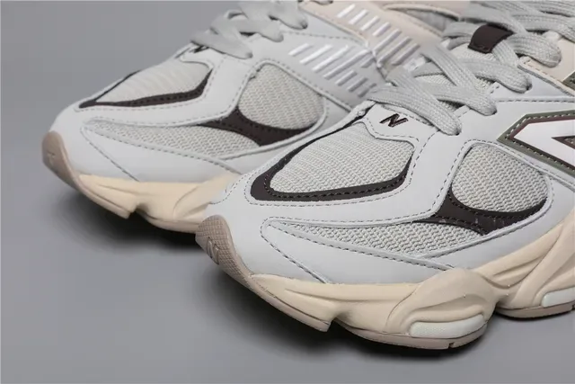 New Balance 9060 Chaussures Lifestyle Gris Clair Marron 4