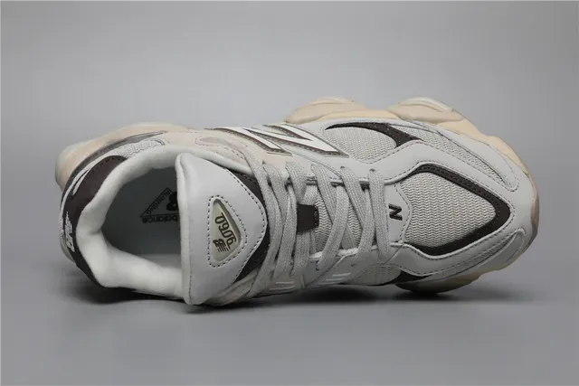New Balance 9060 Chaussures Lifestyle Gris Clair Marron 7