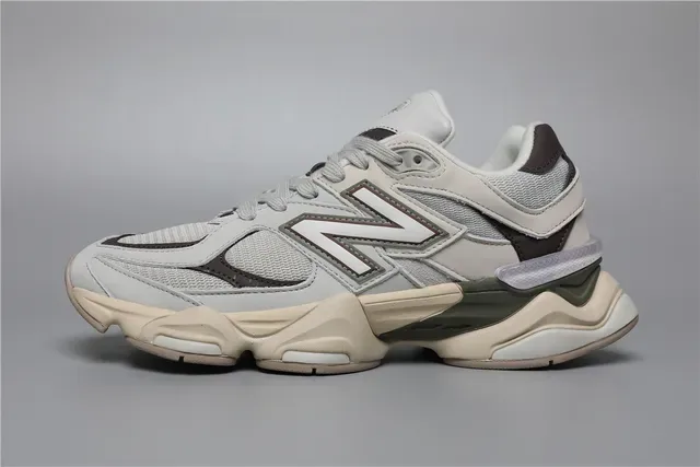 New Balance 9060 Chaussures Lifestyle Gris Clair Marron 9