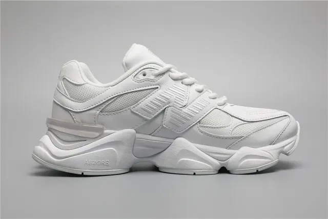New Balance 9060 Sneakers Lifestyle Monochromatiques Blanches 8
