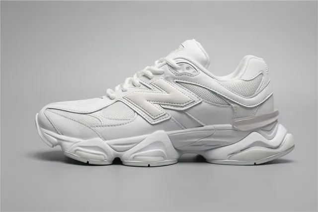 New Balance 9060 Sneakers Lifestyle Monochromatiques Blanches 9
