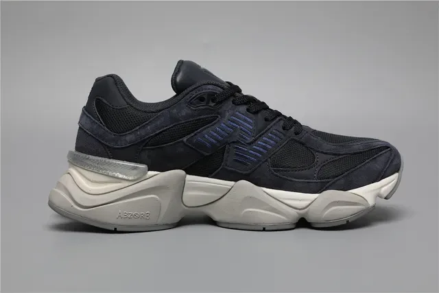 New Balance 9060 bleu marine et crème sneakers lifestyle 8