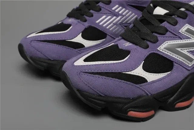 New Balance 9060 violet noir blanc sneakers lifestyle 4