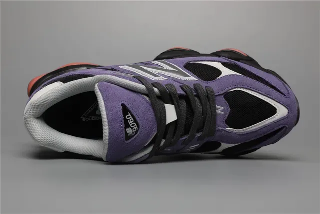 New Balance 9060 violet noir blanc sneakers lifestyle 7