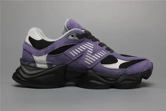 New Balance 9060 violet noir blanc sneakers lifestyle 8