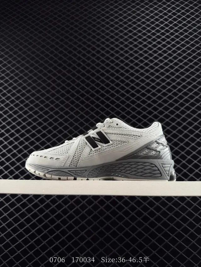 New Balance 906R Gris Cordura Lifestyle Sneakers 5
