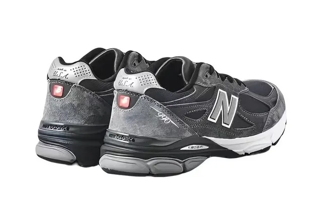 New Balance 990 Tênis de corrida malla e camurça cinza carvão 3