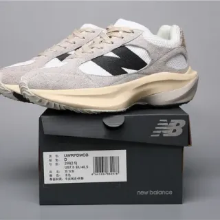 New Balance Beige Black Chunky Sculpted Midsole Suede And Mesh Upper Lifestyle Sneakers
