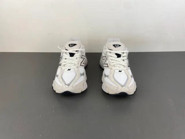 New Balance Bege Prateado Silhueta Metálico N Logo Tênis Chunky 11