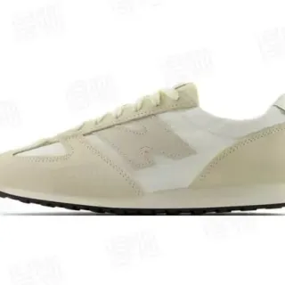 New Balance Beige White Retro Runner Two-Tone Lifestyle Sneakers