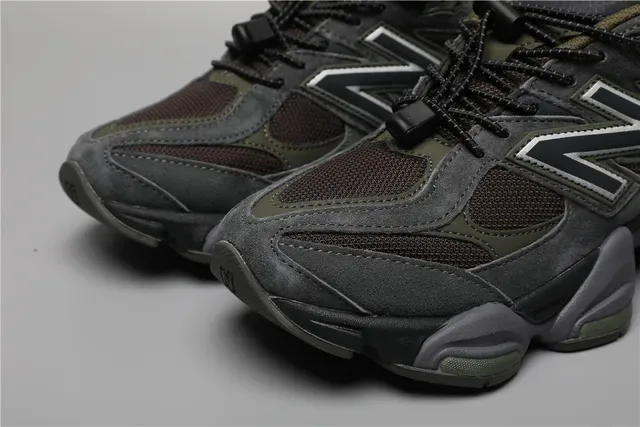 New Balance Preto Verde Exército Chunky Sculpted Midsole Malha e Couro de Camurça Superior Tênis Lifestyle 4