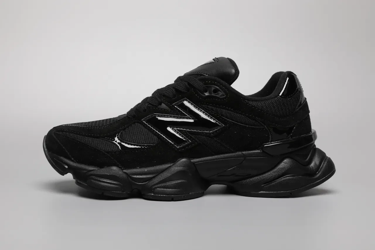 New Balance Chaussures Lifestyle Semelle Médiane Noire Monochrome Sculptée Chunky 9