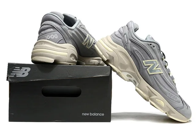 New Balance رمادي بيج طبقة علوة اصطناعية/شبكية منحوتة كعب نصف حذاء رياضي سميك 6