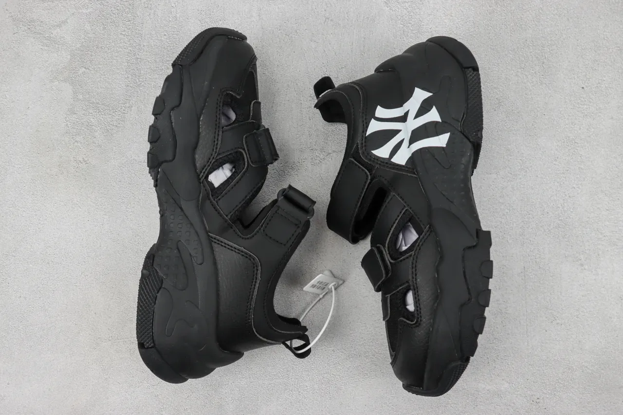 New Era NY Logo Chunky Casual Sandals 2