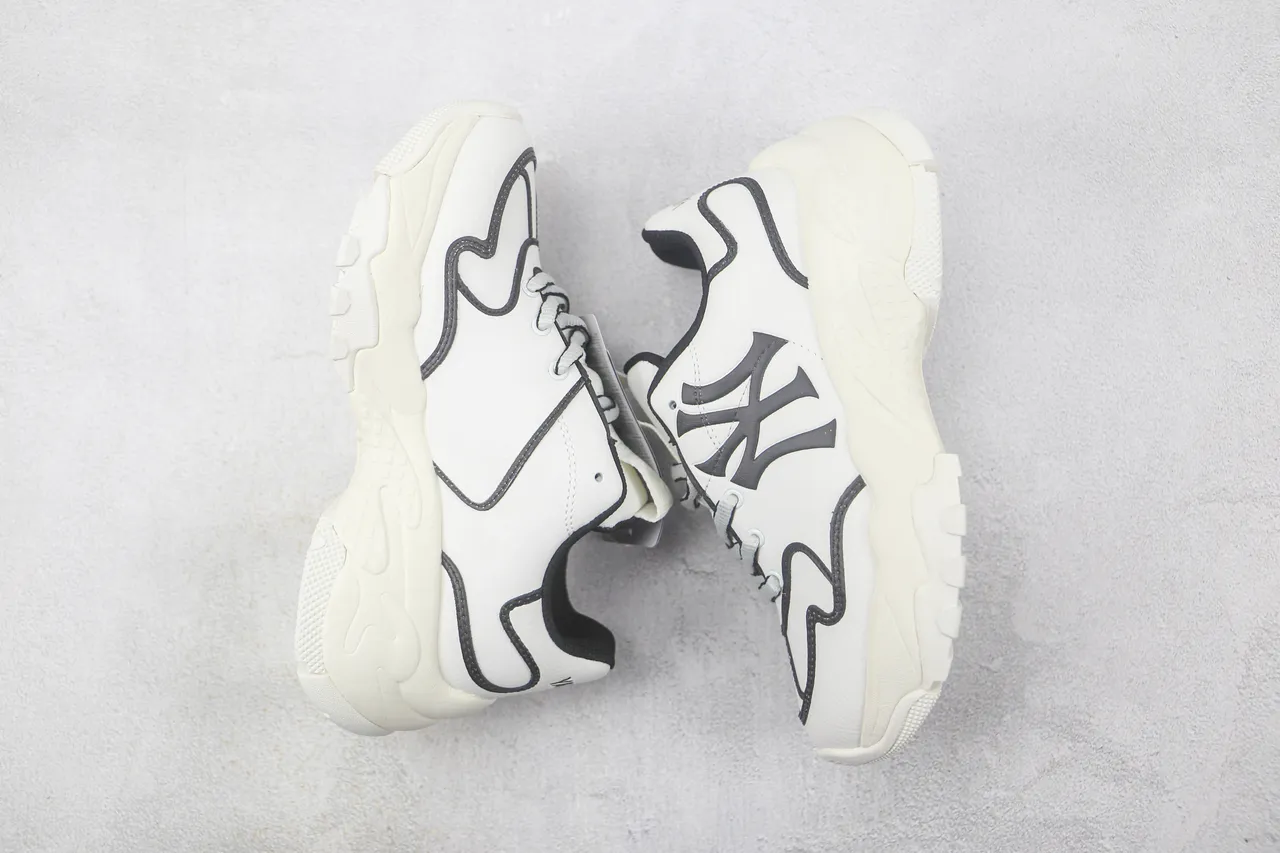 New Era Chaussures Blanches Noires Avec Tige En Cuir Imité NY Logo Sneakers à Semelle Épaisse 2