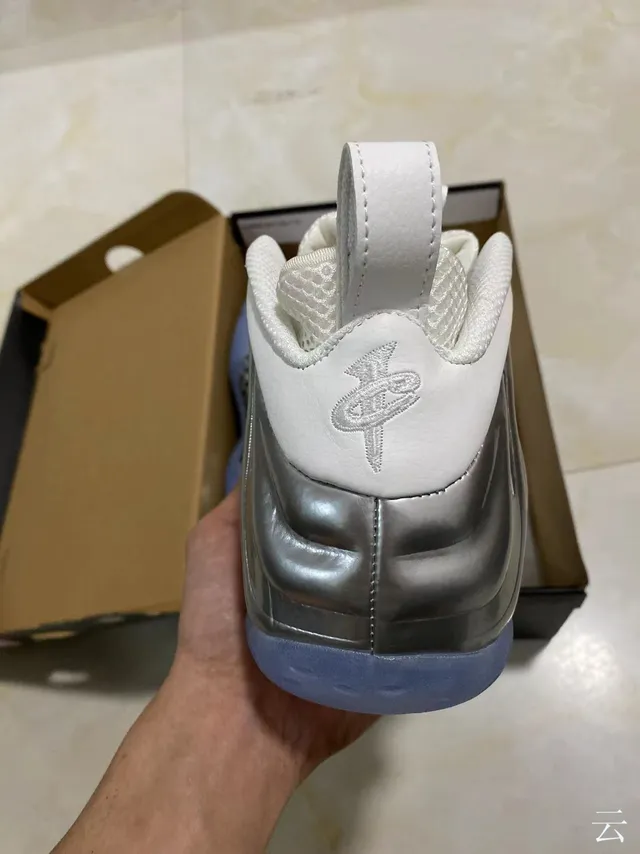 Nike Air Foamposite One Metallic Silver White Blue Basketball Shoes 5