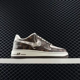 Nike Air Force 1 मोनोग्राम प्रिंट लो-टॉप लाइफस्टाइल स्नीकर्स