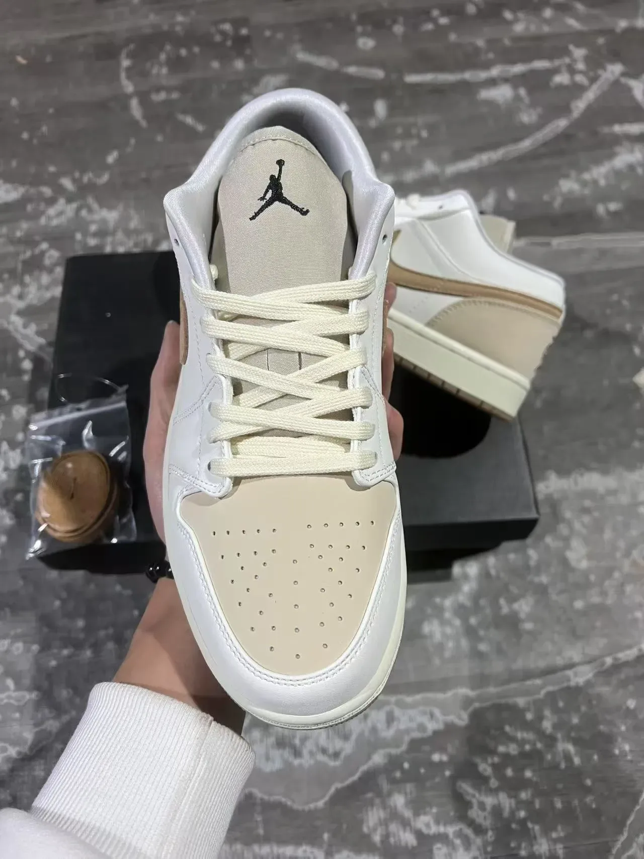 Nike Air Force 1 White and Beige Lifestyle Sneakers 3