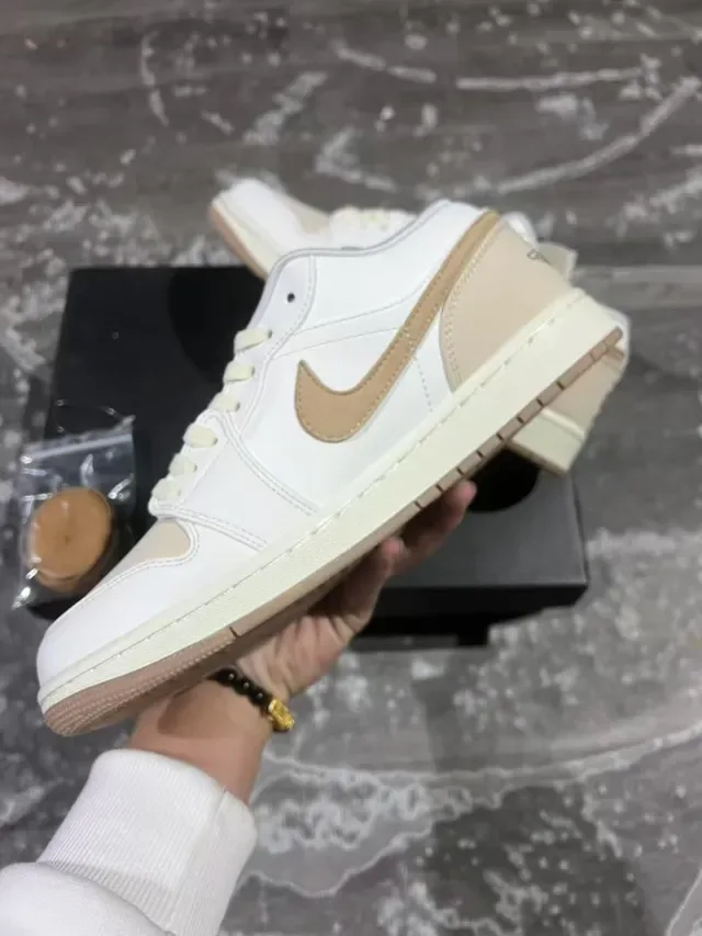 Nike Air Force 1 White and Beige Lifestyle Sneakers 5