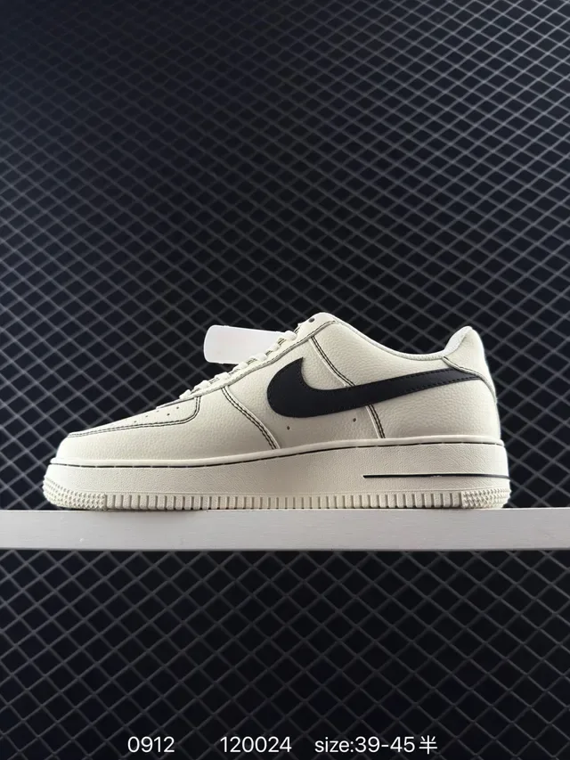 Nike Air Force 1 White and Navy Blue Lifestyle Sneakers 5