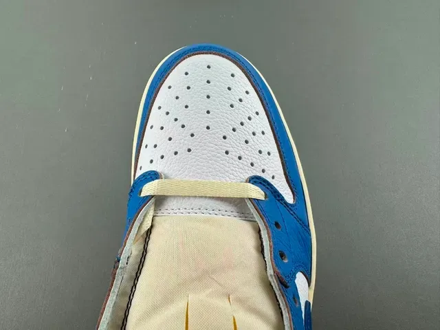 Nike Air Jordan 1 Blue White Leather Upper Perforated Toe Box Lifestyle Sneakers 5