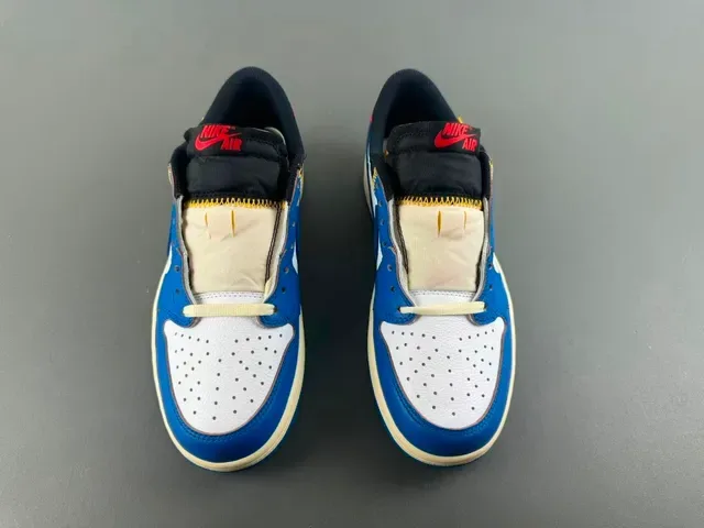 Nike Air Jordan 1 Blue White Leather Upper Perforated Toe Box Lifestyle Sneakers 11