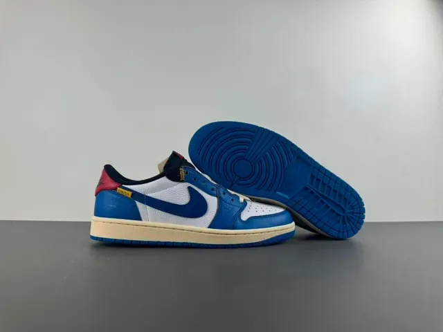 Nike Air Jordan 1 Blue White Leather Upper Perforated Toe Box Lifestyle Sneakers 12