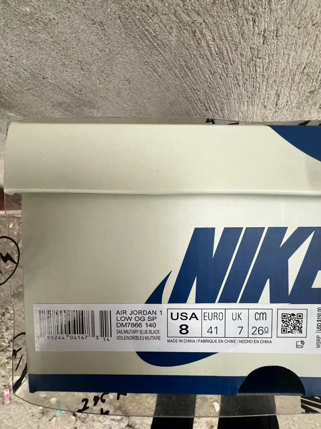 Nike Air Jordan 1 Low Crème Noir Bleu Royal Sneakers Lifestyle 9