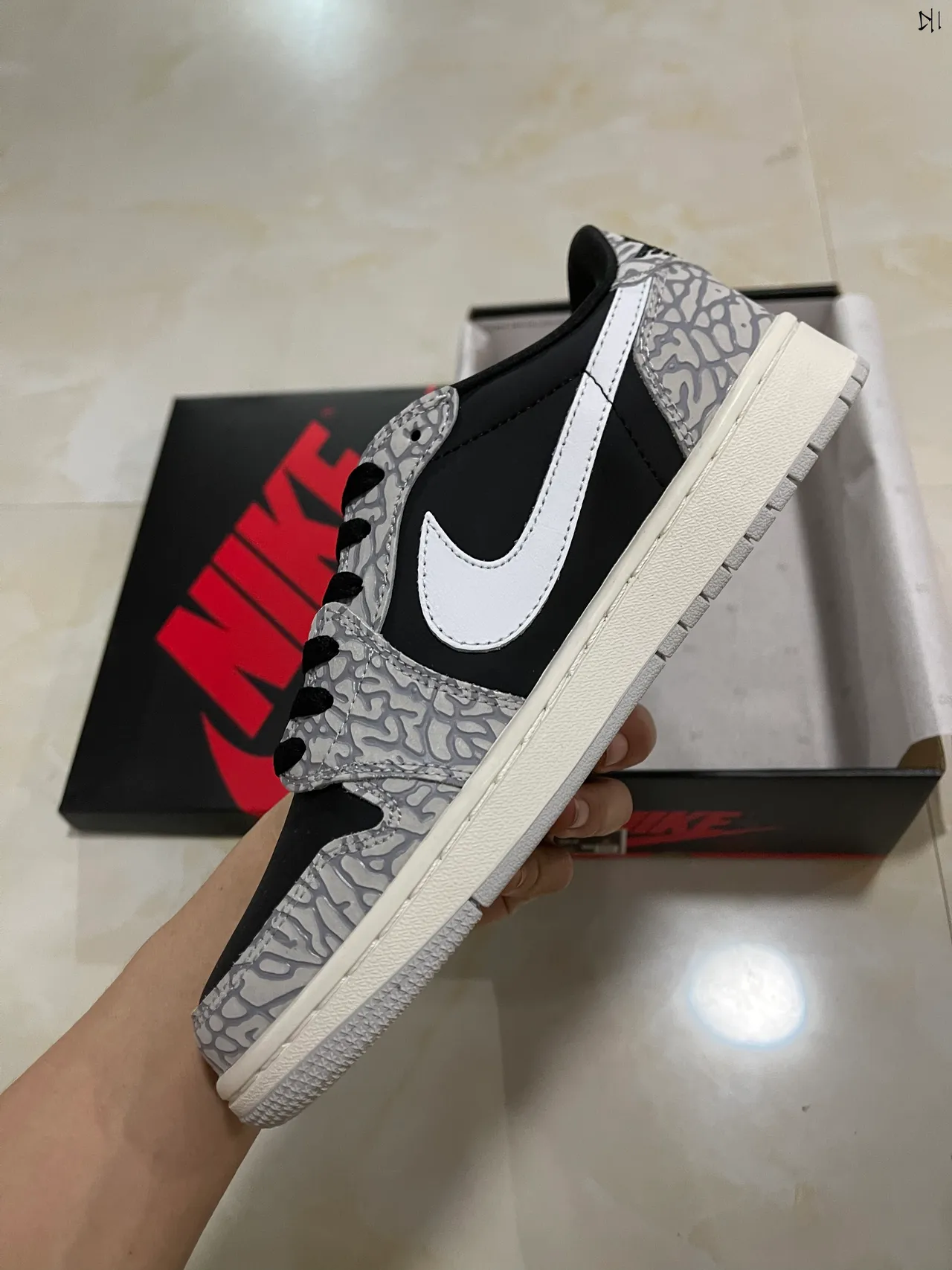 Nike Air Jordan 1 Low Elephant Print Lifestyle Sneakers 4