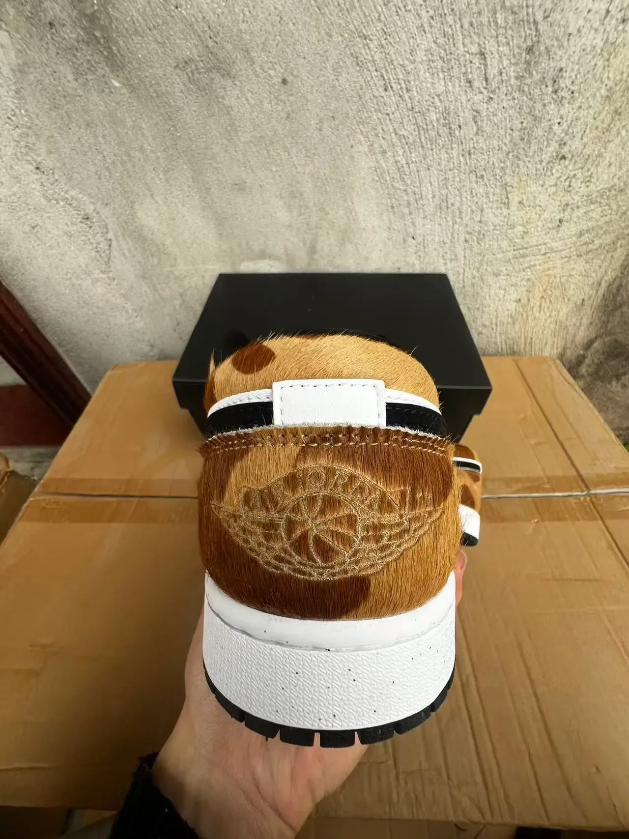 Nike Air Jordan 1 Low Sneakers Lifestyle motif giraffe Haircalf 8