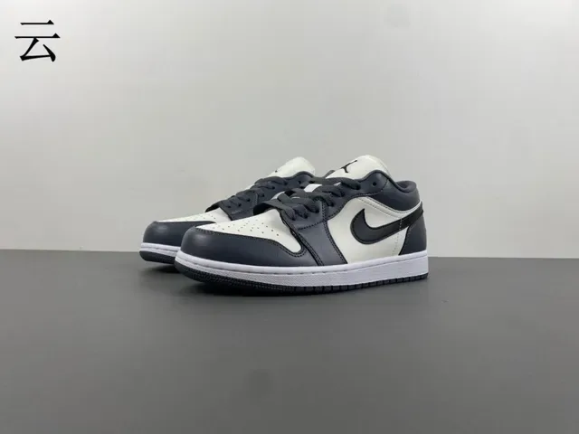 Nike Air Jordan 1 Low Blanc Gris Foncé Noir Lifestyle Sneakers 2