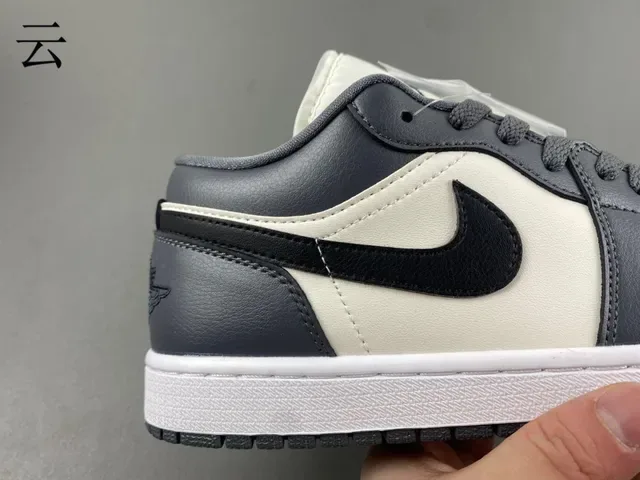 Nike Air Jordan 1 Low Blanc Gris Foncé Noir Lifestyle Sneakers 5